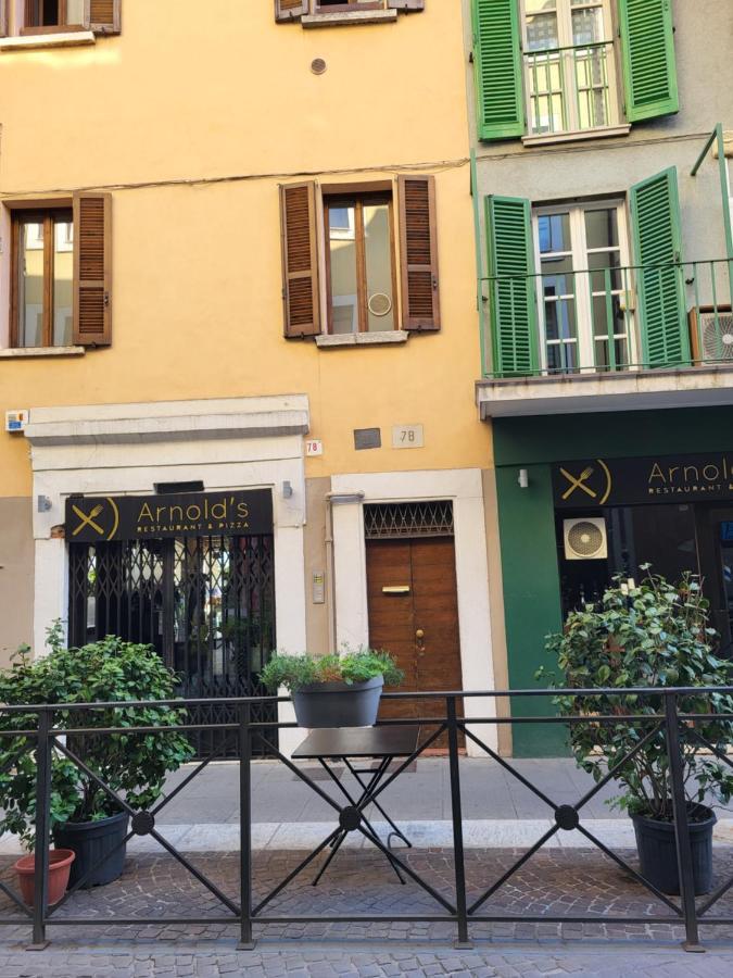 Mono Arnaldo Apartment Brescia Luaran gambar